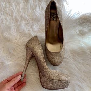 New gold sequin shoes